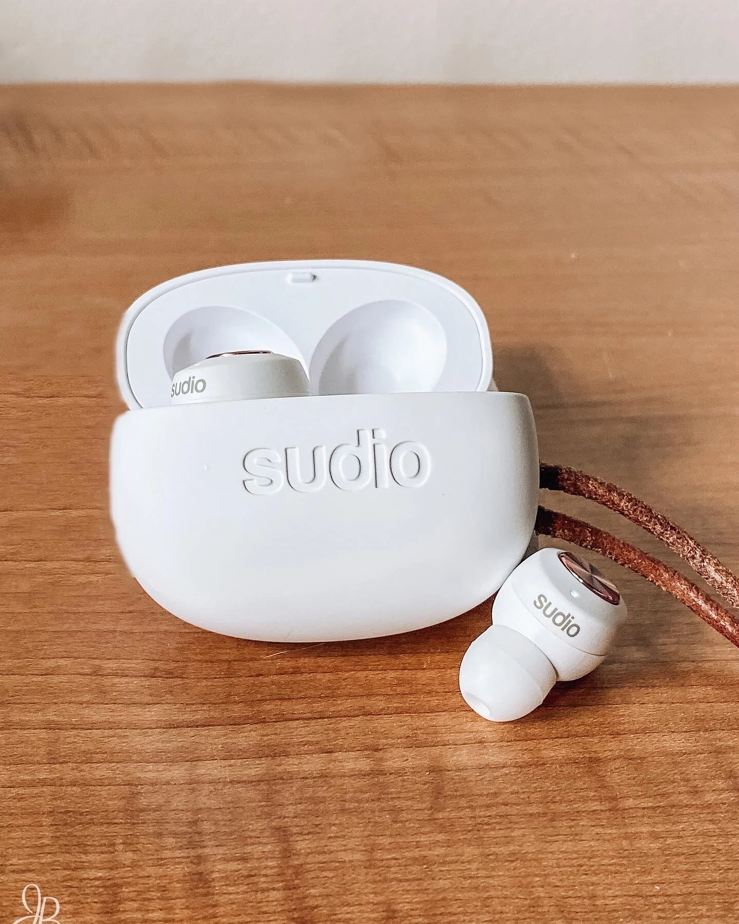 Tolv sudio review hot sale